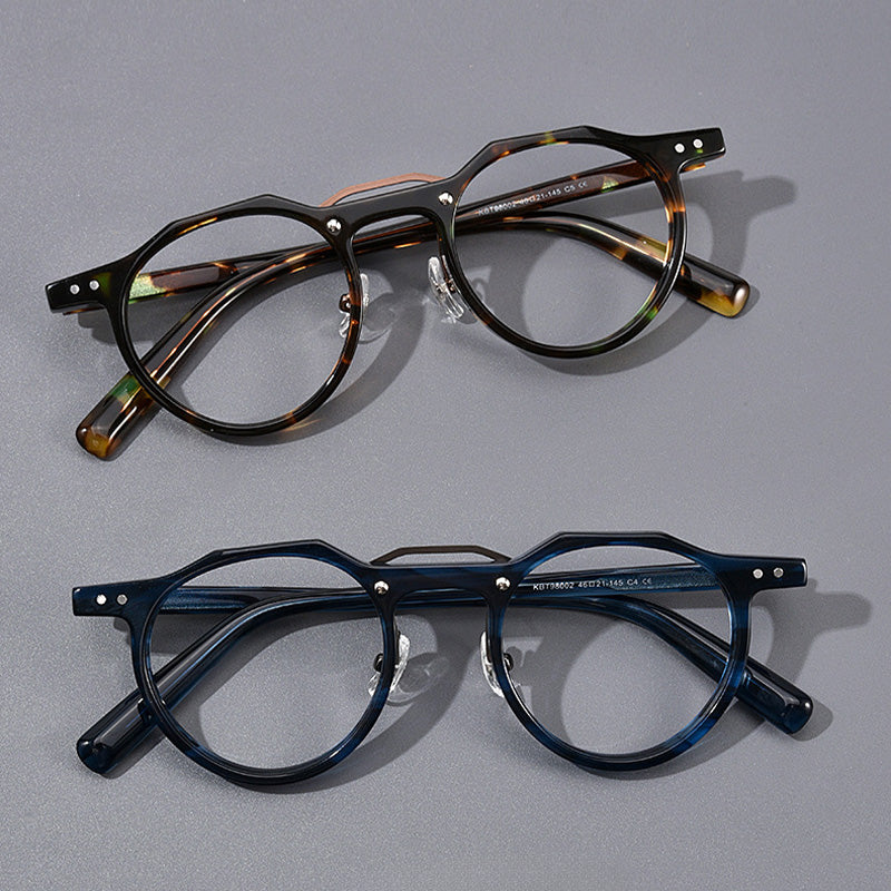 Unisex retro-style eyewear in Acetate in a variety of tortoiseshell colours. KBT98002T