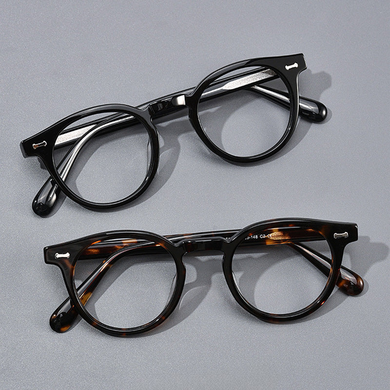 Unisex retro-style eyewear in Acetate in a variety of tortoiseshell colours. KBT98614