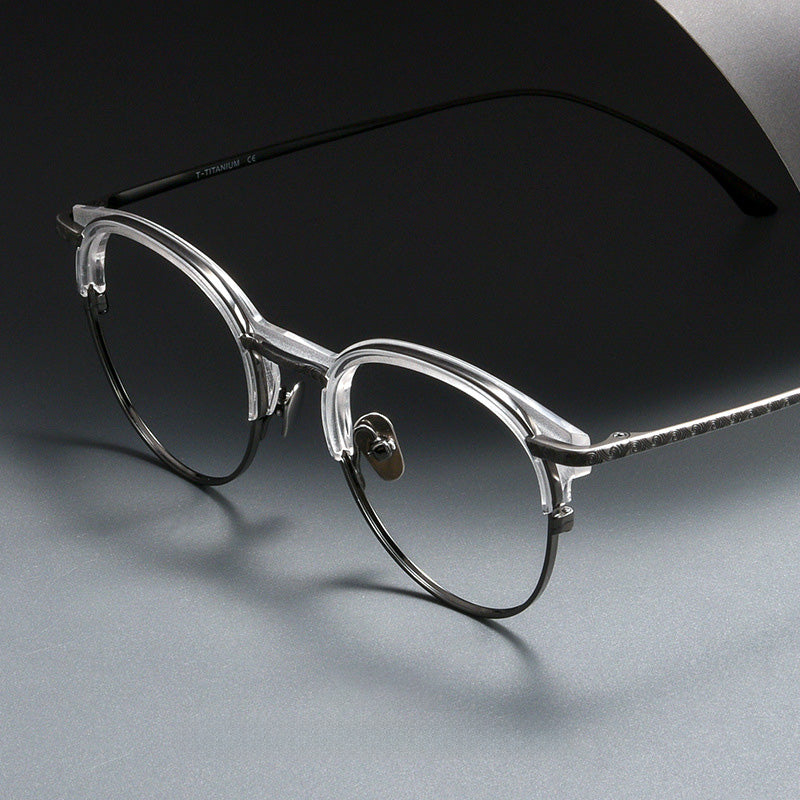 Unisex full-frame Browline glasses made of Titanium. 97LEPUS