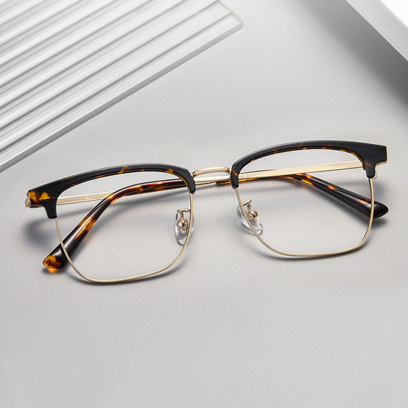 Unisex full-frame Browline glasses made of Titanium. 2302YJ